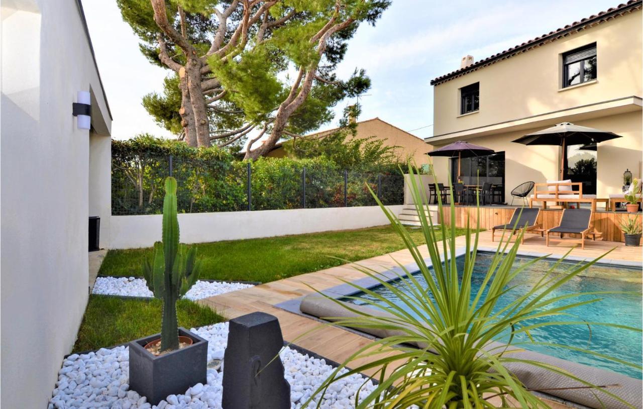 3 Bedroom Amazing In Montfavet Avignon